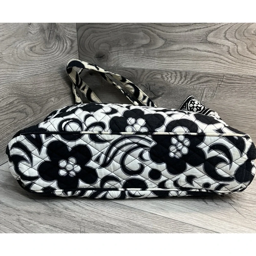 White With Black Floral Handbag By Vera Bradley With Wristlet Cosmetic Bag